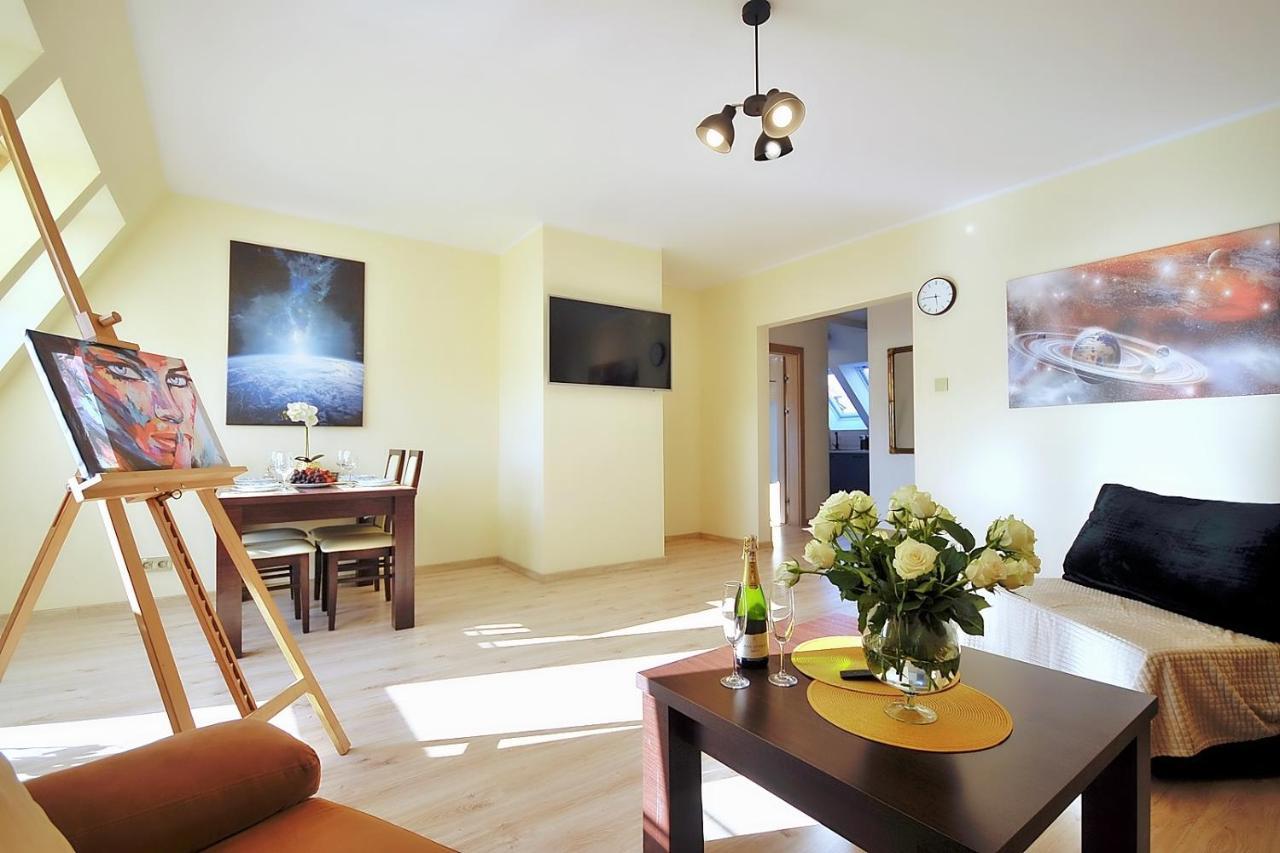 50 M Do Plazy Thobruk Apartamenty Piekna Dama Z Kolobrzegu Exterior photo