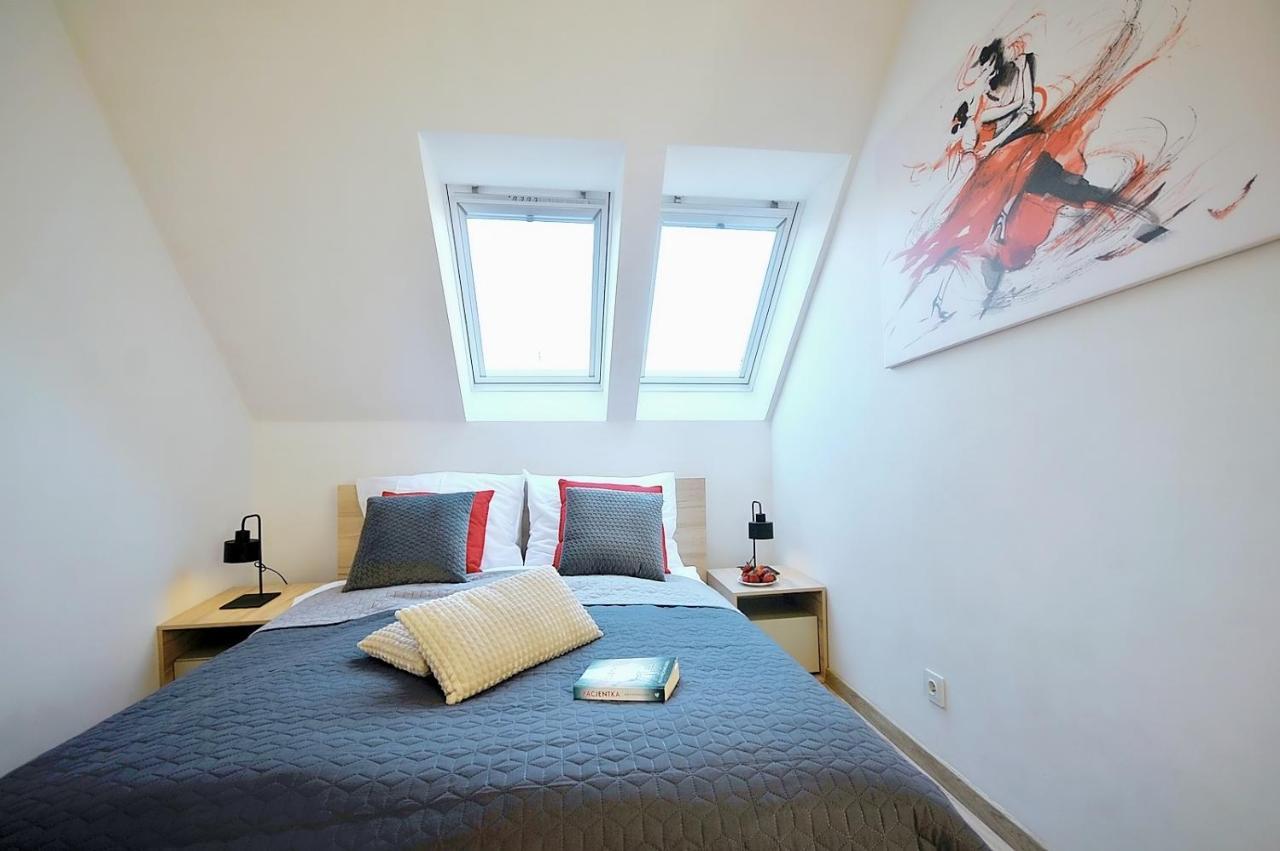 50 M Do Plazy Thobruk Apartamenty Piekna Dama Z Kolobrzegu Exterior photo